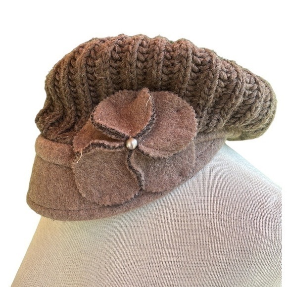 Accessories - Knitted Beret Cap with floral accent 80% Wool Made in Italy, color is Brown